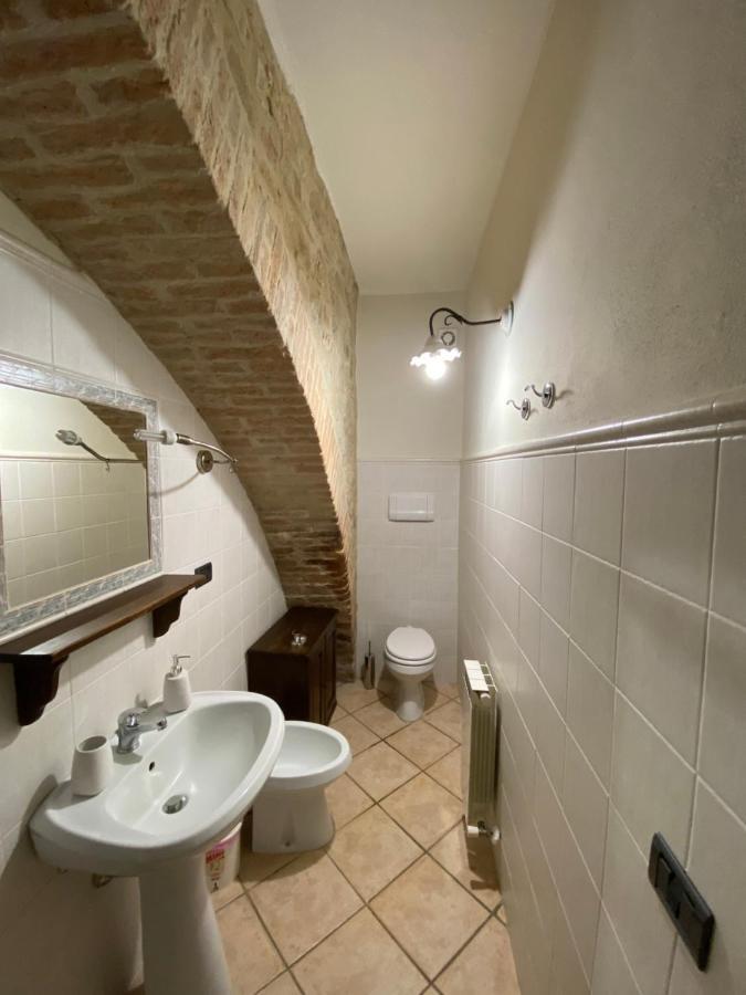 Agriturismo Il Pozzo 卡斯蒂戈隆·多尔希亚 外观 照片