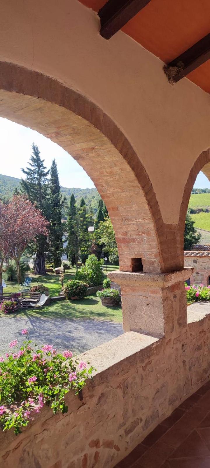 Agriturismo Il Pozzo 卡斯蒂戈隆·多尔希亚 外观 照片